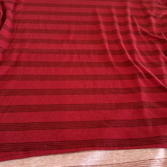Lularoe Classic XL EUC red w dark red stripe - Picture 2 of 6